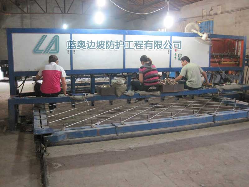 ߅�·��o�W���a���E